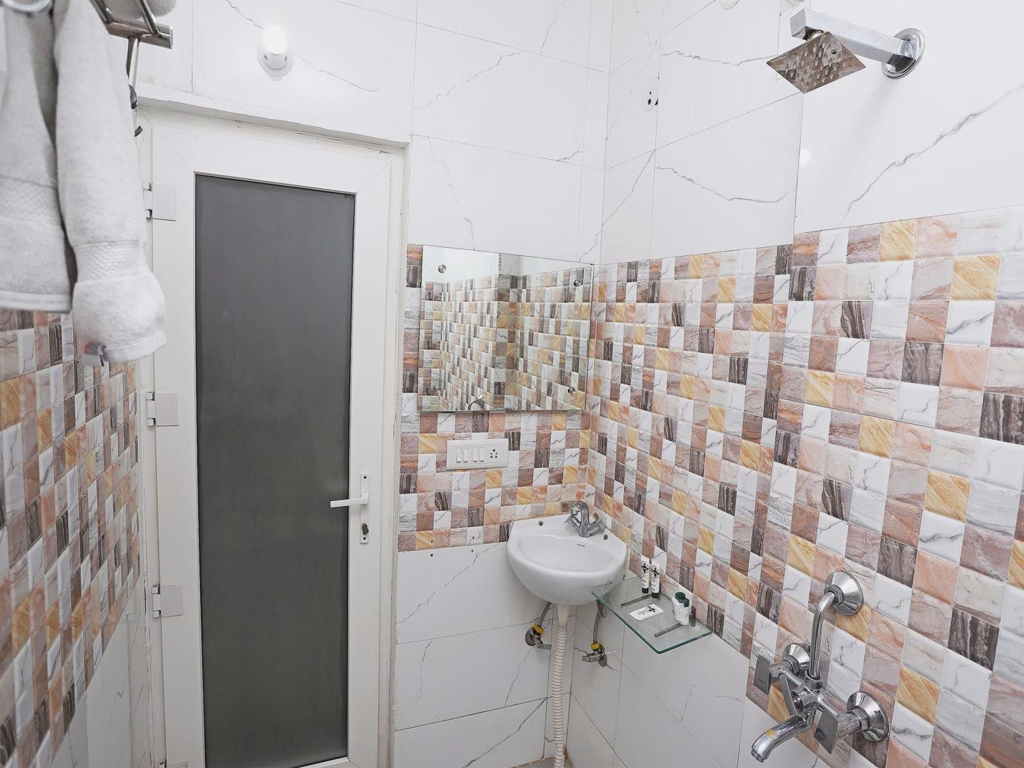 Super Capital O Levanti Near Aravali Biodiversity Park Gurgaon Luaran gambar